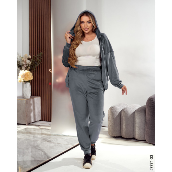 7771-33 Спортивний костюм жіночий велюр напівбатал (3 од: 48,50,52)