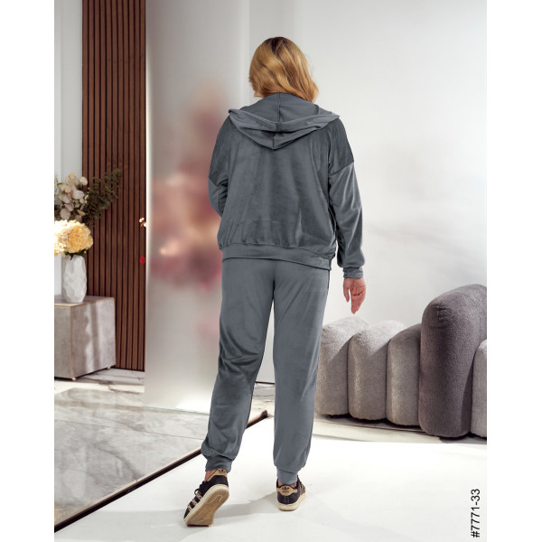 7771-33 Спортивний костюм жіночий велюр напівбатал (3 од: 48,50,52)