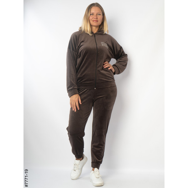 7771-19 Спортивний костюм жіночий велюр напівбатал (3 од: 48,50,52)