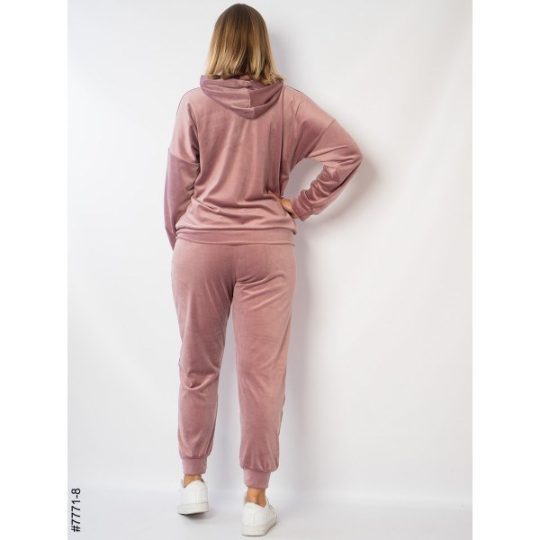 7771-8 Спортивний костюм жіночий велюр напівбатал (3 од: 48,50,52)