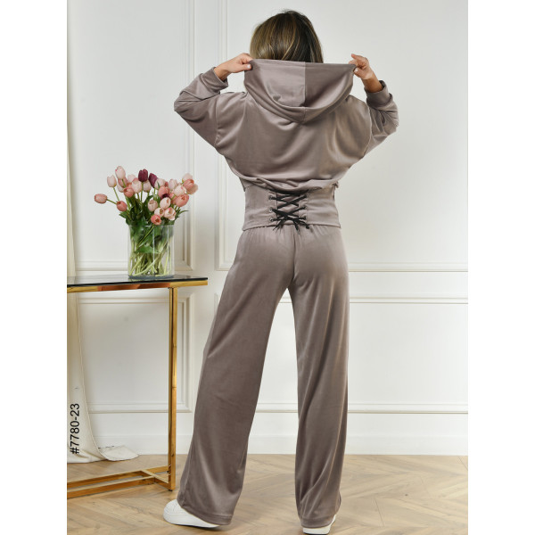 7780-23 Спортивний костюм жіночий велюр норма (4 од: 44,46,48,50)