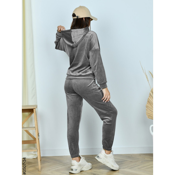 0507-34 Спортивний костюм жіночий на блискавці велюр норма (3 од: 42,44,46)