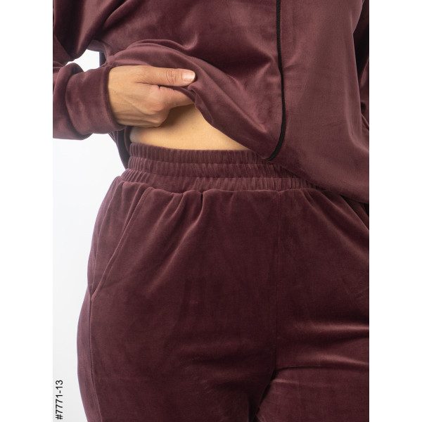 7771-13 Спортивний костюм жіночий велюр напівбатал (3 од: 48,50,52)