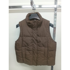 25801-9# коричнева жіноча жилетка на синтепоні (5 од, розміри норма: 42-50) видача наступного дня Жилетка
