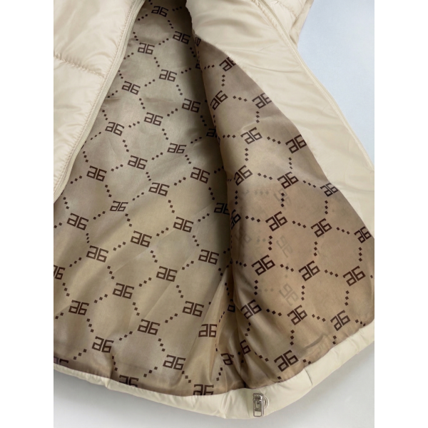 0074-100 молочний жіночий жилет (5'TH AVENUE, синтепон, 3 од. розміри напівбатал: 48, 50, 52) 5`th Avenue