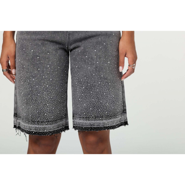 7002-11# серые женские джинсовые шорты с камнями (New Jeans, 6 ед, размеры норма: 26-31) выдача на следующий день Шорты