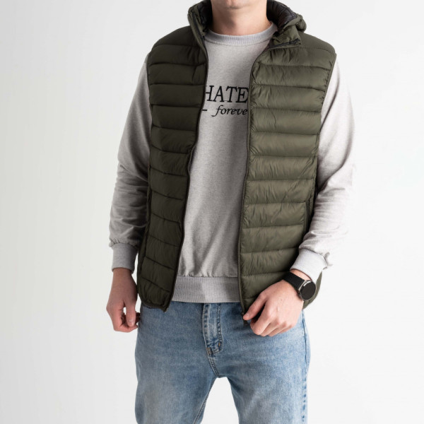 7711-76 / зелена чоловіча жилетка (на синтепоні, з капюшоном, 6од. розміри норма: S. S. M. M. M. XL) Жилетка