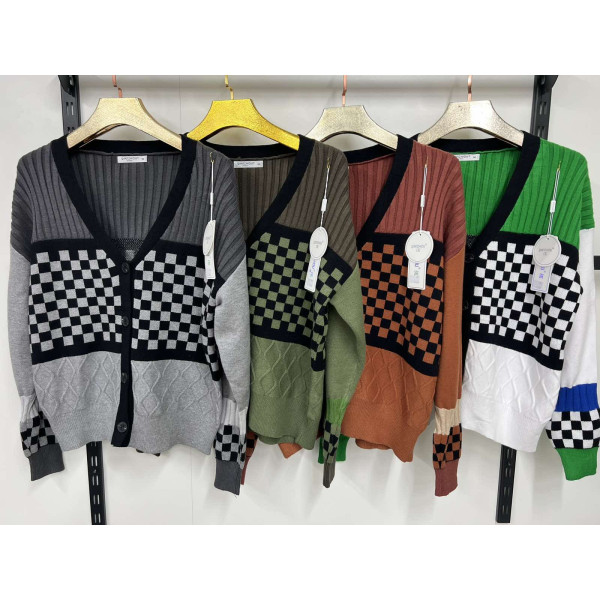 11869 # УТОЧНЯЙТЕ КОЛІР ПІД ЧАС ЗАМОВЛЕННЯ жіноча кофта (кашемір, 5 од. універсальний напівбатальний розмір: 46-48) видача наступного дня