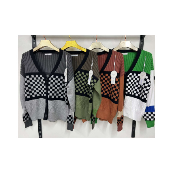 11869 # УТОЧНЯЙТЕ КОЛІР ПІД ЧАС ЗАМОВЛЕННЯ жіноча кофта (кашемір, 5 од. універсальний напівбатальний розмір: 46-48) видача наступного дня