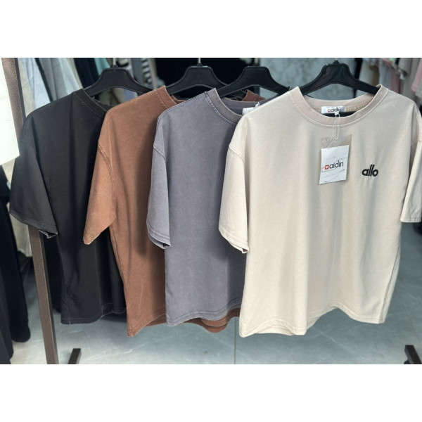 8886# микс цветов женская футболка (варенка, 4 ед, размеры норма: M-L универсальный) выдача на следующий день Футболка