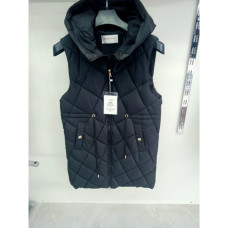 2320# чорна жіноча жилетка на синтепоні (5 од, розміри напівбатал: 48-56) видача наступного дня Жилетка