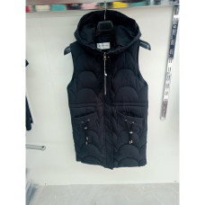 2316# чорна жіноча жилетка на синтепоні (5 од, розміри напівбатал: 48-56) видача наступного дня Жилетка