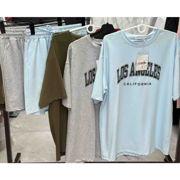 3808# выбор цвета женская футболка (3 ед, размеры норма: M-L оверсайз) выдача на следующий день Футболка