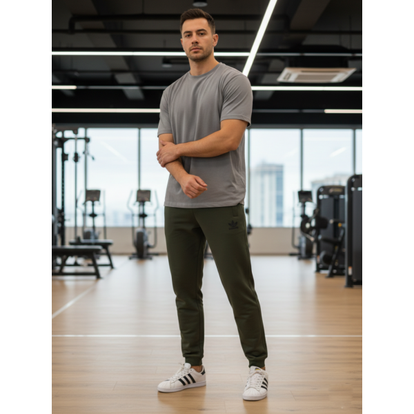 7260-72 оливковые мужские спортивные штаны (двухнитка, скрытый карман на змейке, манжет рибана, логотип вышивка, 5ед, размеры норма: 46, 48, 50,52, 54) Спортивные штаны