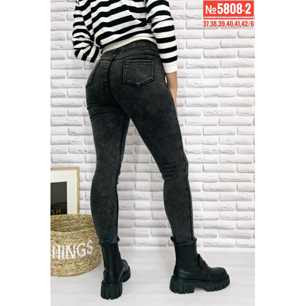ЖІНОЧІ ДЖЕГІНСИ З БРЕЛКОМ БАТАЛЬНІ РОЗМІРИ 37,38,39,40,41,42,