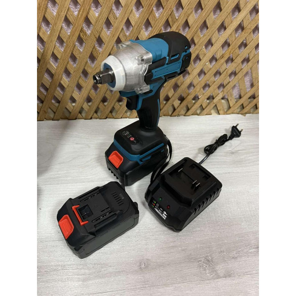 Акумуляторний ударний гайковерт із набором аксесуарів