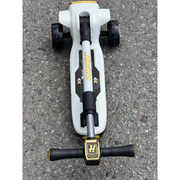 Новий модний дитячий самокат-кар для дітей, крутий дизайн