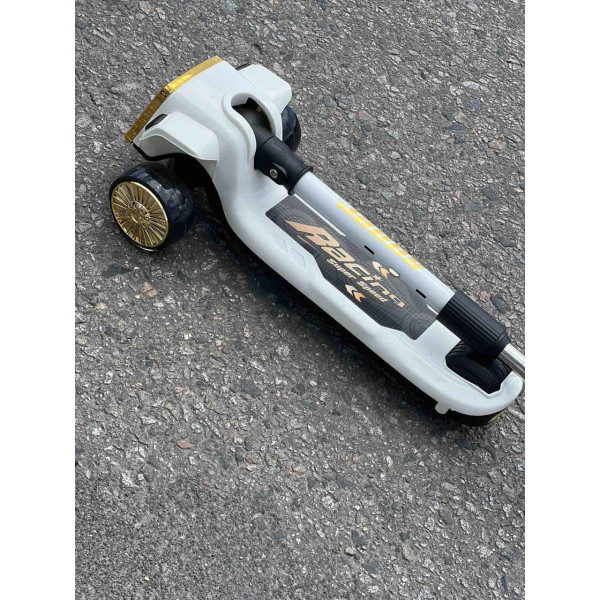 Новий модний дитячий самокат-кар для дітей, крутий дизайн