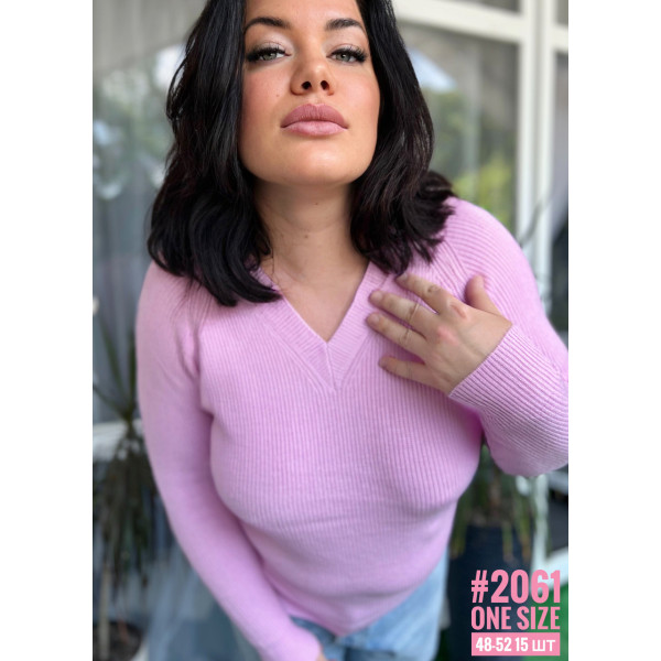 Жіночий светр машинної вʼязки в універсальному розмірі 46-52
