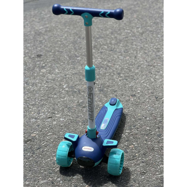 Дитячий триколісний самокат «Skyper» музичний з підсвічуванням