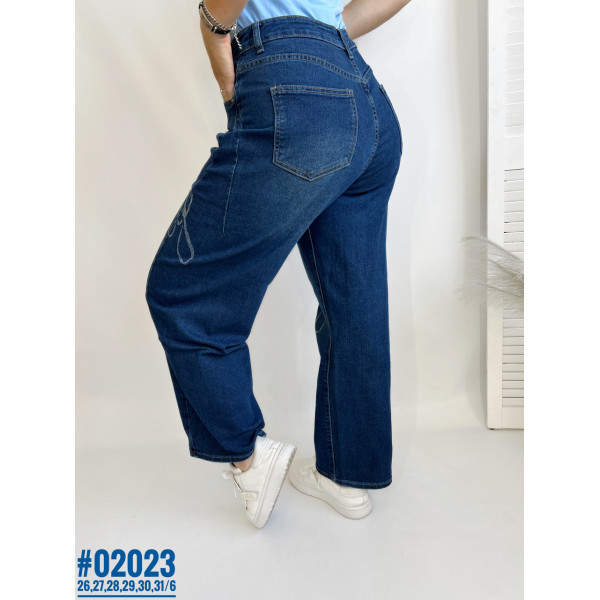 Жіночі джинси баггі з написом розмірний ряд 26,27,28,29,30,31
