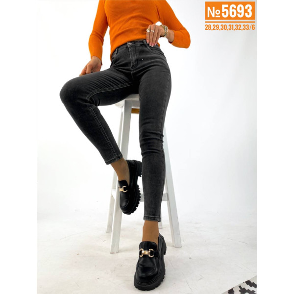 ЖІНОЧІ ДЖИНСИ АМЕРЕКАНКА НАПІВБАТАЛЬНІ РОЗМІРИ 28,29,30,31,32,33