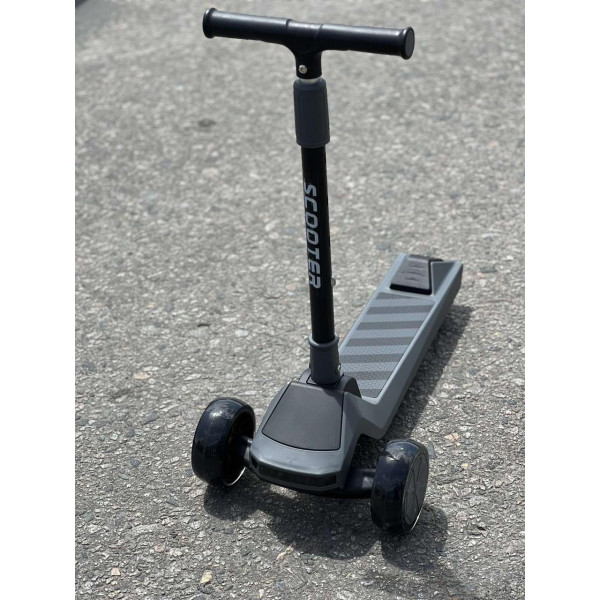 3-х колісний дитячий самокат з підсвічуванням та музикою, регульований, складаний