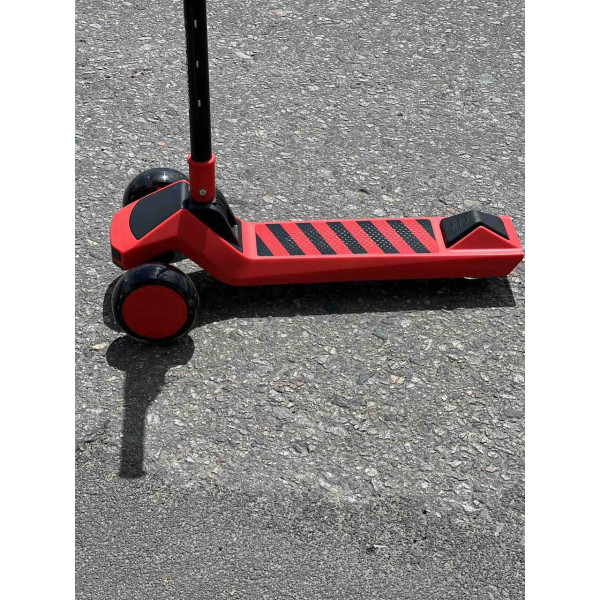 3-х колісний дитячий самокат з підсвічуванням та музикою, регульований, складаний