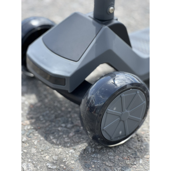 3-х колісний дитячий самокат з підсвічуванням та музикою, регульований, складаний