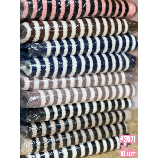 Жіночий светр універсального розміру 48-54