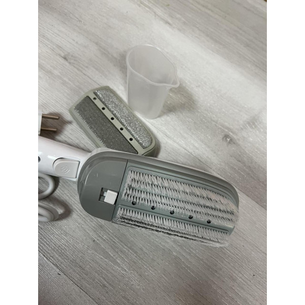 Відпарювач для одягу