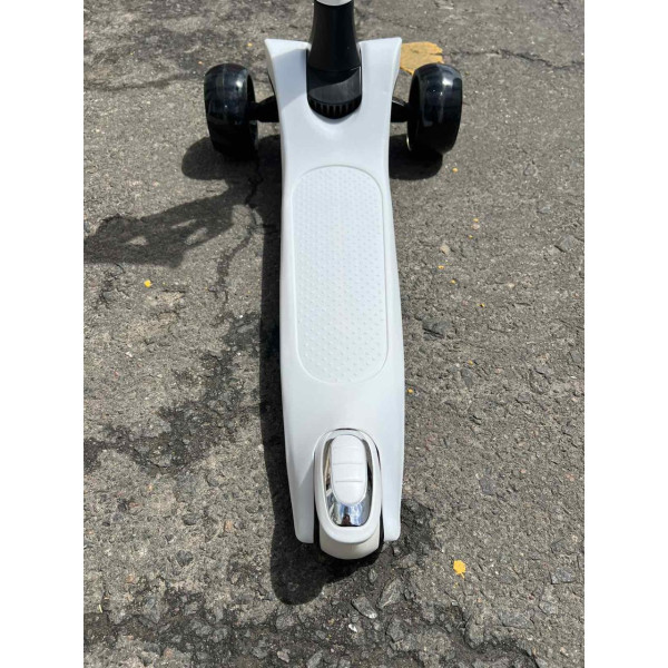 Дитячий триколісний самокат X2 складаний з підсклянником