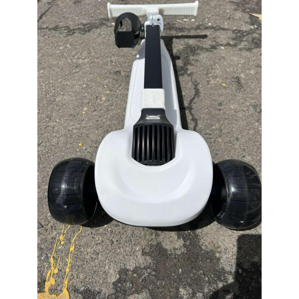 Дитячий триколісний самокат X2 складаний з підсклянником