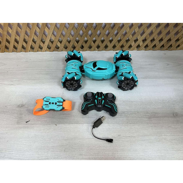 Трюкова машинка на радіокеруванні с браслетом