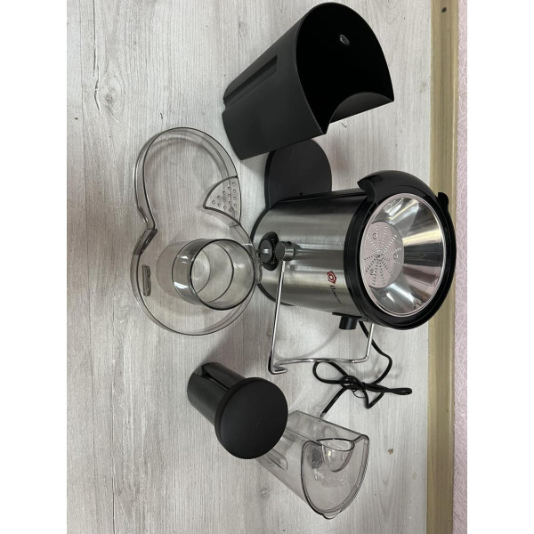 Соковитискач Domotec MS 5220