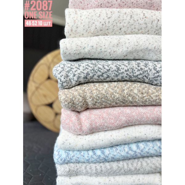 Вʼязана кофта з капюшоном в універсальному розмірі 46-52