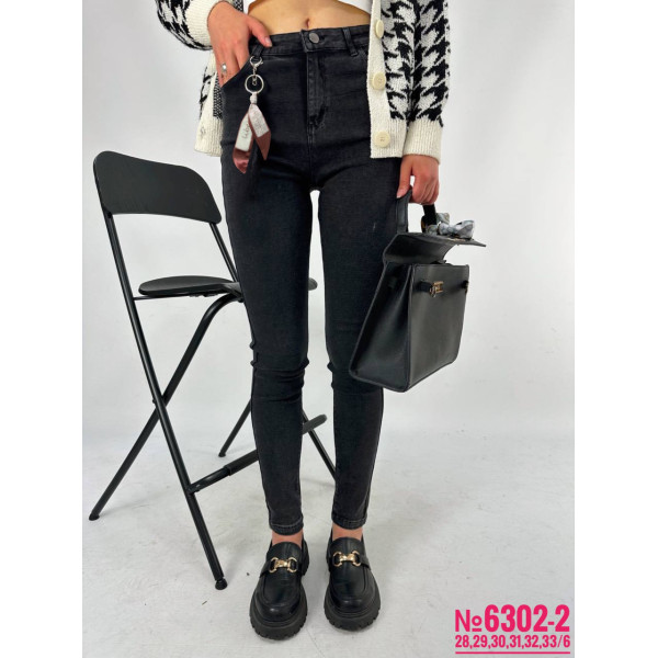 ЖІНОЧІ ДЖЕГІНСИ НАПІВБАТАЛЬНІ РОЗМІРИ 28,29,30,31,32,33