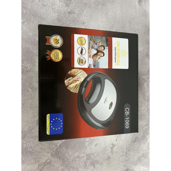 Сендвічниця бутербродниця 4 відділення з антипригарним покриттям Crownberg CB-1069 Чорна