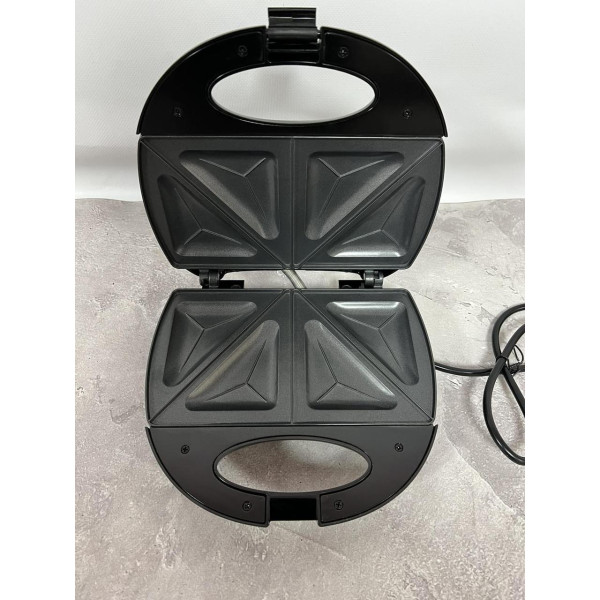 Сендвічниця бутербродниця 4 відділення з антипригарним покриттям Crownberg CB-1069 Чорна