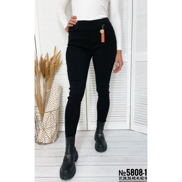 ЖІНОЧІ ДЖЕГІНСИ З БРЕЛКОМ БАТАЛЬНІ РОЗМІРИ 37,38,39,40,41,42