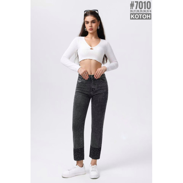 Жіночі котонові джинси зі стразами розмірний ряд  26,27,28,29,30,31
