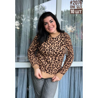 Жіночий светр с коміром стійка універсального розміру 48-54