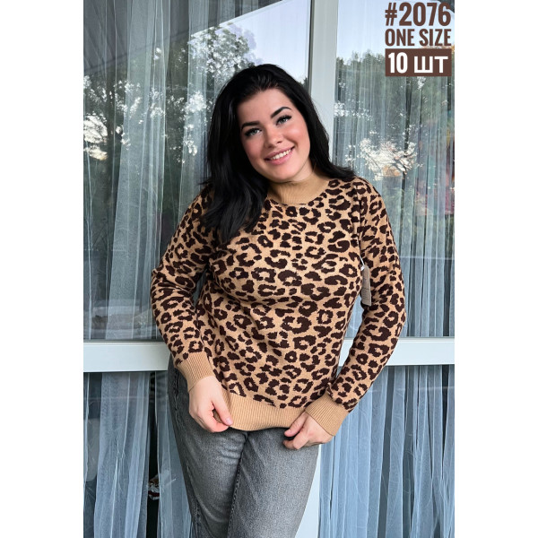 Жіночий светр с коміром стійка універсального розміру 48-54